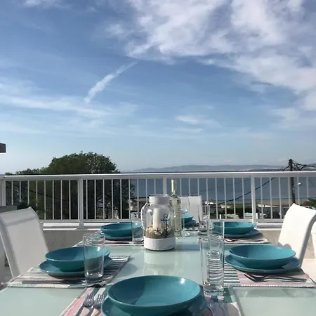 Riviera Apartmán Peraía