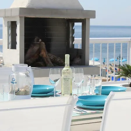 Riviera Apartment *